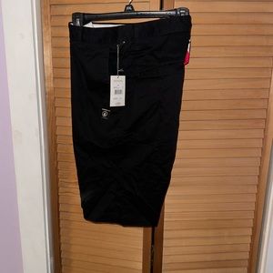 Men’s Volcom Shorts Flat Front 34 Waist Black New with Tags